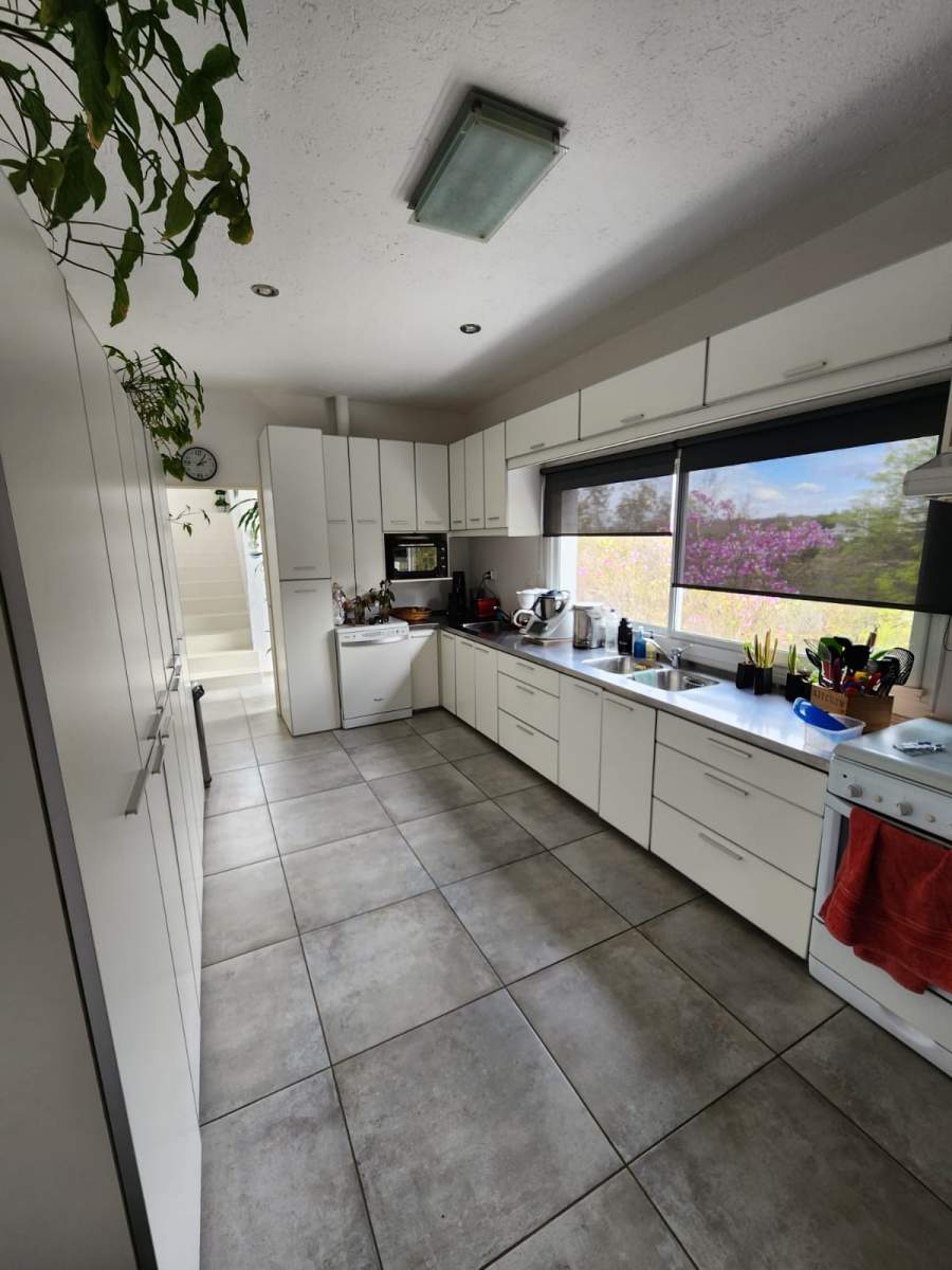 SE VENDE EXCLUSIVA CASA DE 4 HABITACIONES EN ESTANCIA Q2