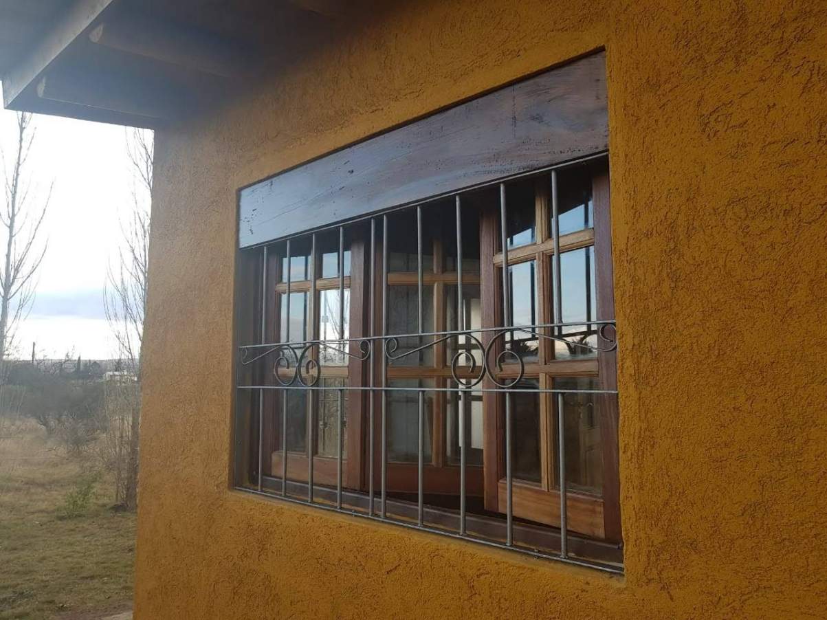 RETASADOO! OPORTUNIDAD VENDO O PERMUTO CASA MAS CABAÑA CON PILETA EN POTRERO DE GARAY
