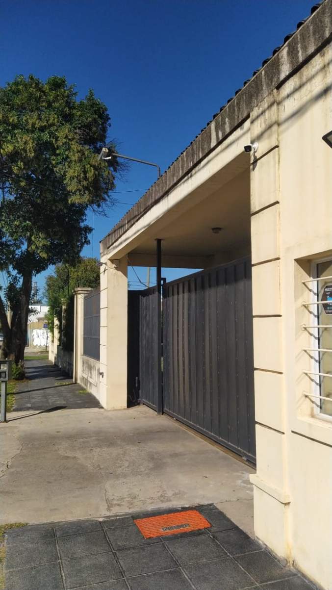 BARRIO JARDIN - COMPLEJO SUREÑO - DEPTO 2 DORMITORIOS CON COCHERA