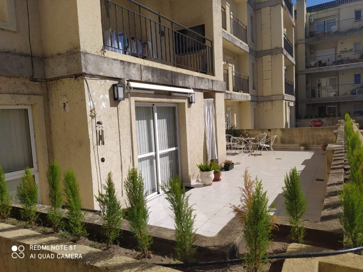 BARRIO JARDIN - COMPLEJO SUREÑO - DEPTO 2 DORMITORIOS CON COCHERA