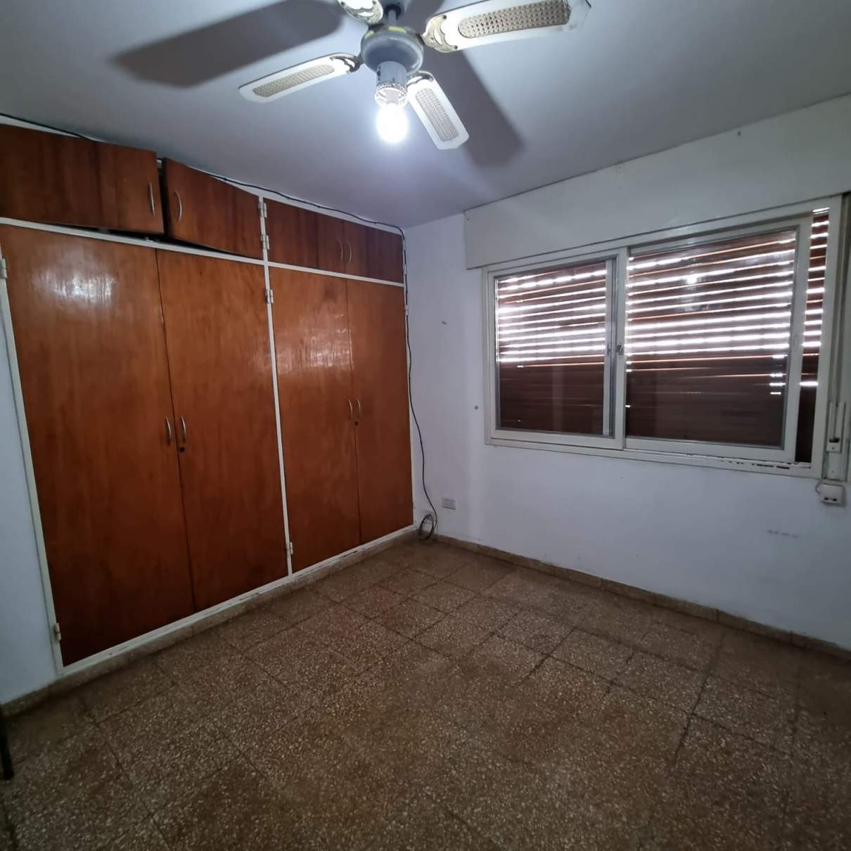 SR VENDE IDEAL INVERSION CASA MAS 2 DEPT