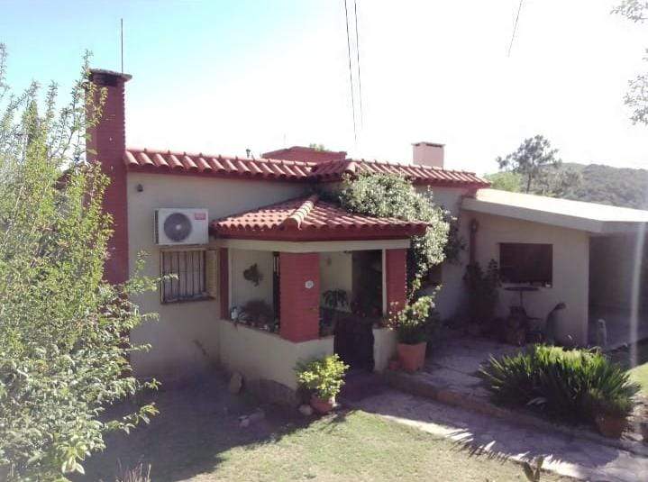 Gran Propiedad en venta en la ciudad de Rio ceballos,consta de: