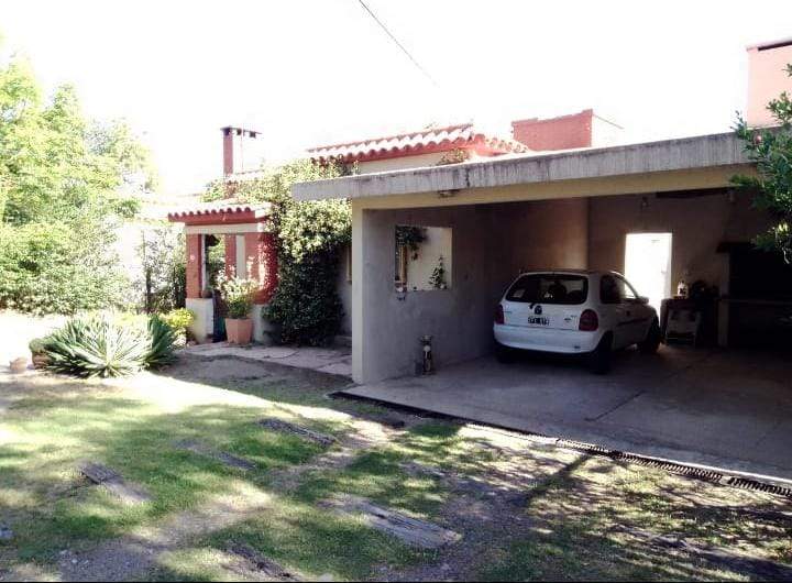 Gran Propiedad en venta en la ciudad de Rio ceballos,consta de: