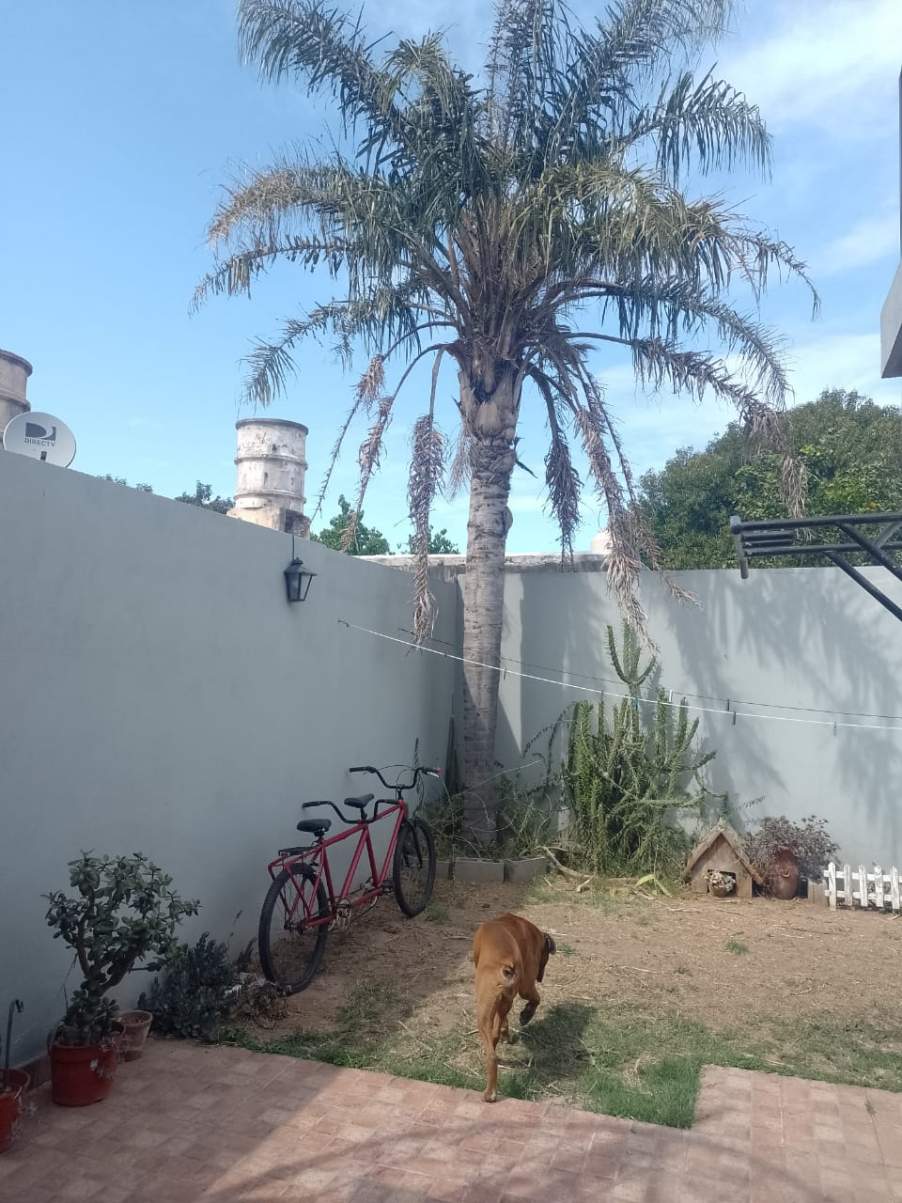 Casa en venta barrio Granadero Pringles
