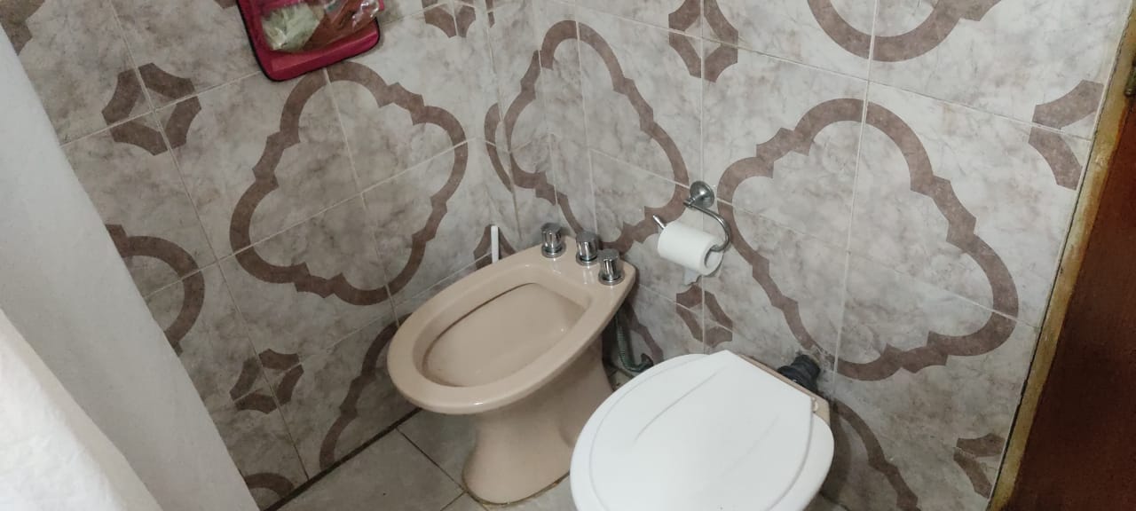 Casa en venta en Arguello,a mts de Av. Donato Alvarez.
