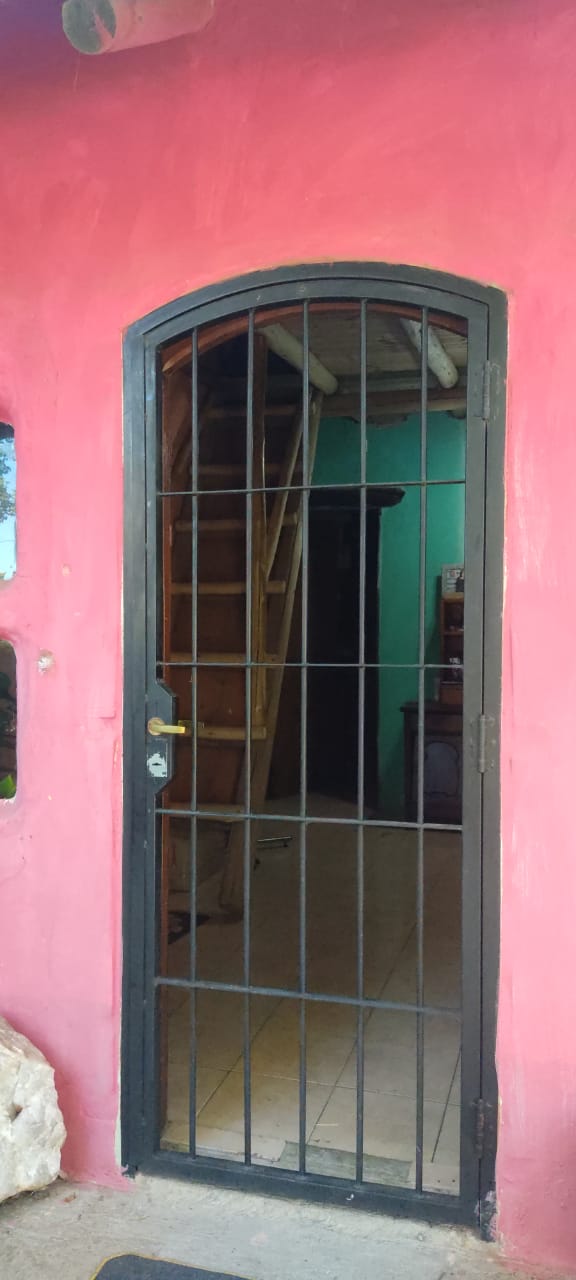 Casa en venta en Arguello,a mts de Av. Donato Alvarez.