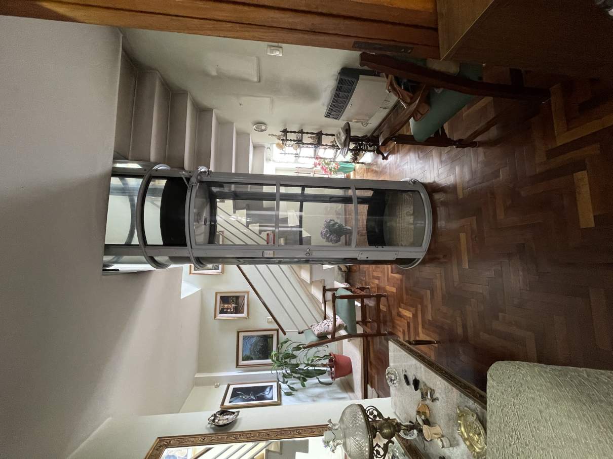 Casa En Venta, Bº Alto Alberdi, 4 Dorm, Cochera Cubierta , Ciudad De Córdoba , Arg, Zona Apta Para E