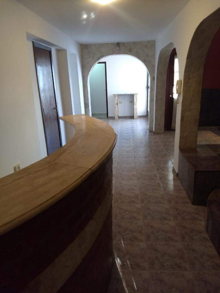 EXCELENTE CASA EN EL TRADICIONAL Bº ZUMARAN, EN EL SECTOR NOROESTE DE LA CIUDAD DE CORDOBA