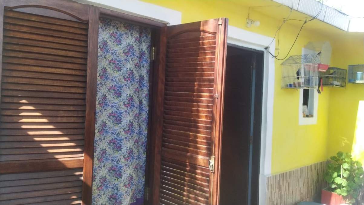 CASA MAS DEPARTAMENTO Bº PARQUE REPUBLICA