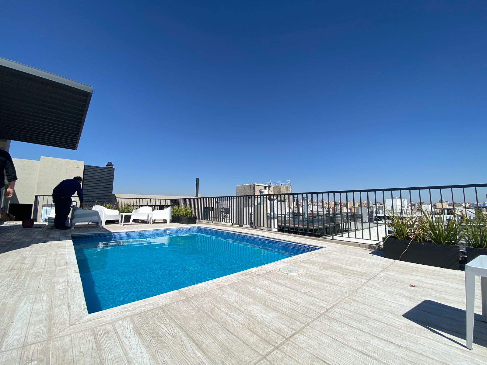 SE VENTE DEPTO B° GRAL PAZ CON BALCON Y AMENETÍES U$D60.000