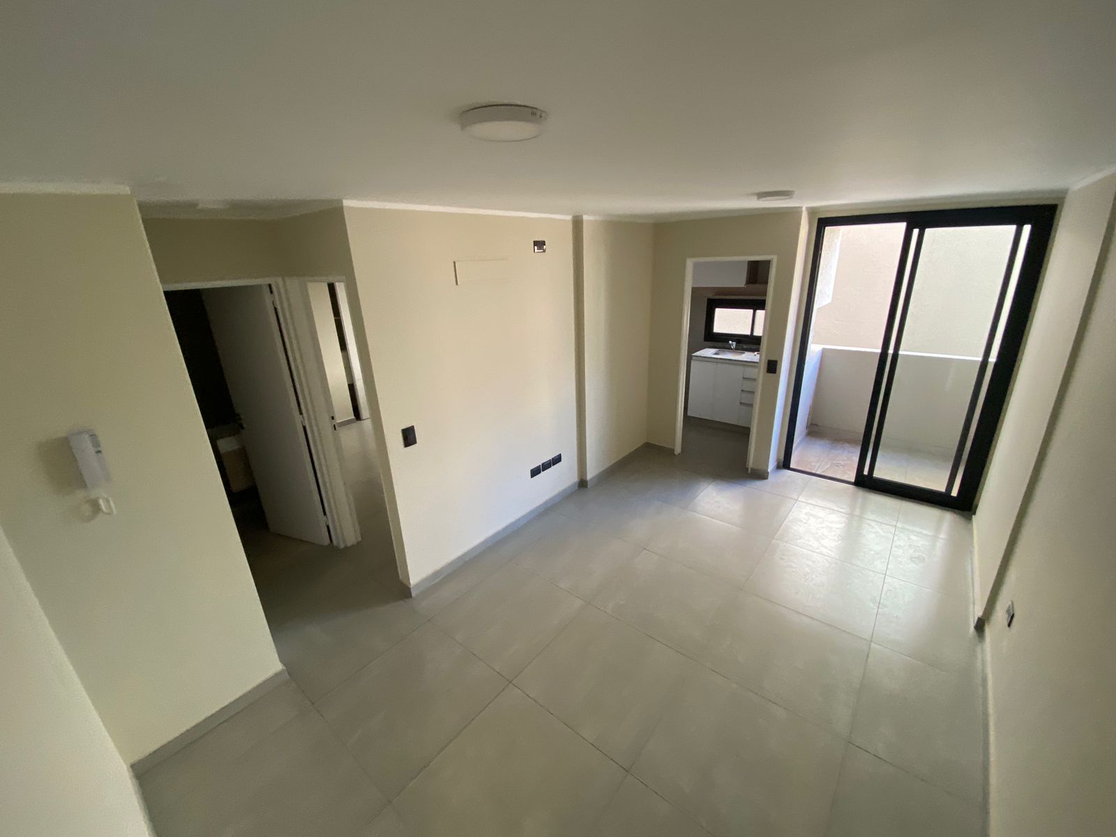 SE VENTE DEPTO B° GRAL PAZ CON BALCON Y AMENETÍES U$D60.000