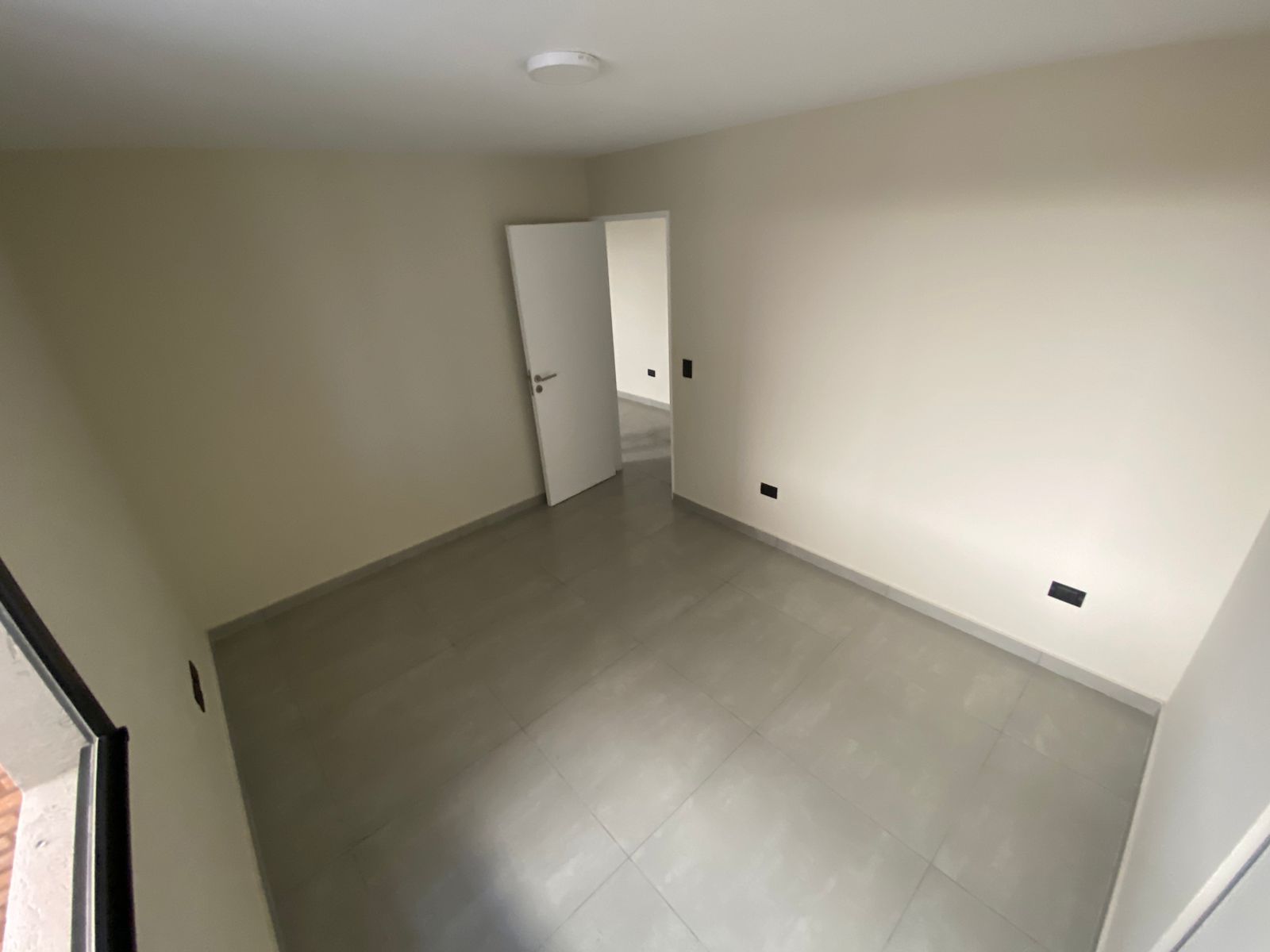 SE VENTE DEPTO B° GRAL PAZ CON BALCON Y AMENETÍES U$D60.000