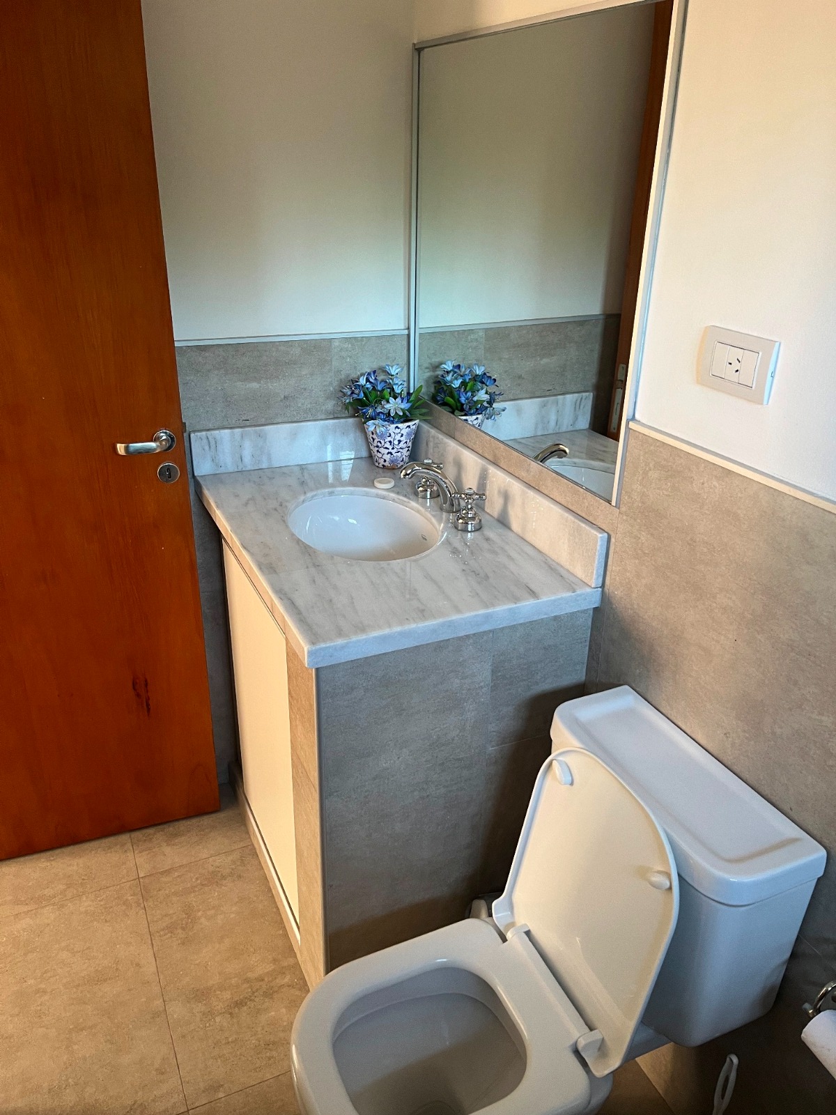 VENTA-CASA EN LA PALOMA   VILLA ALLENDE-4DORM