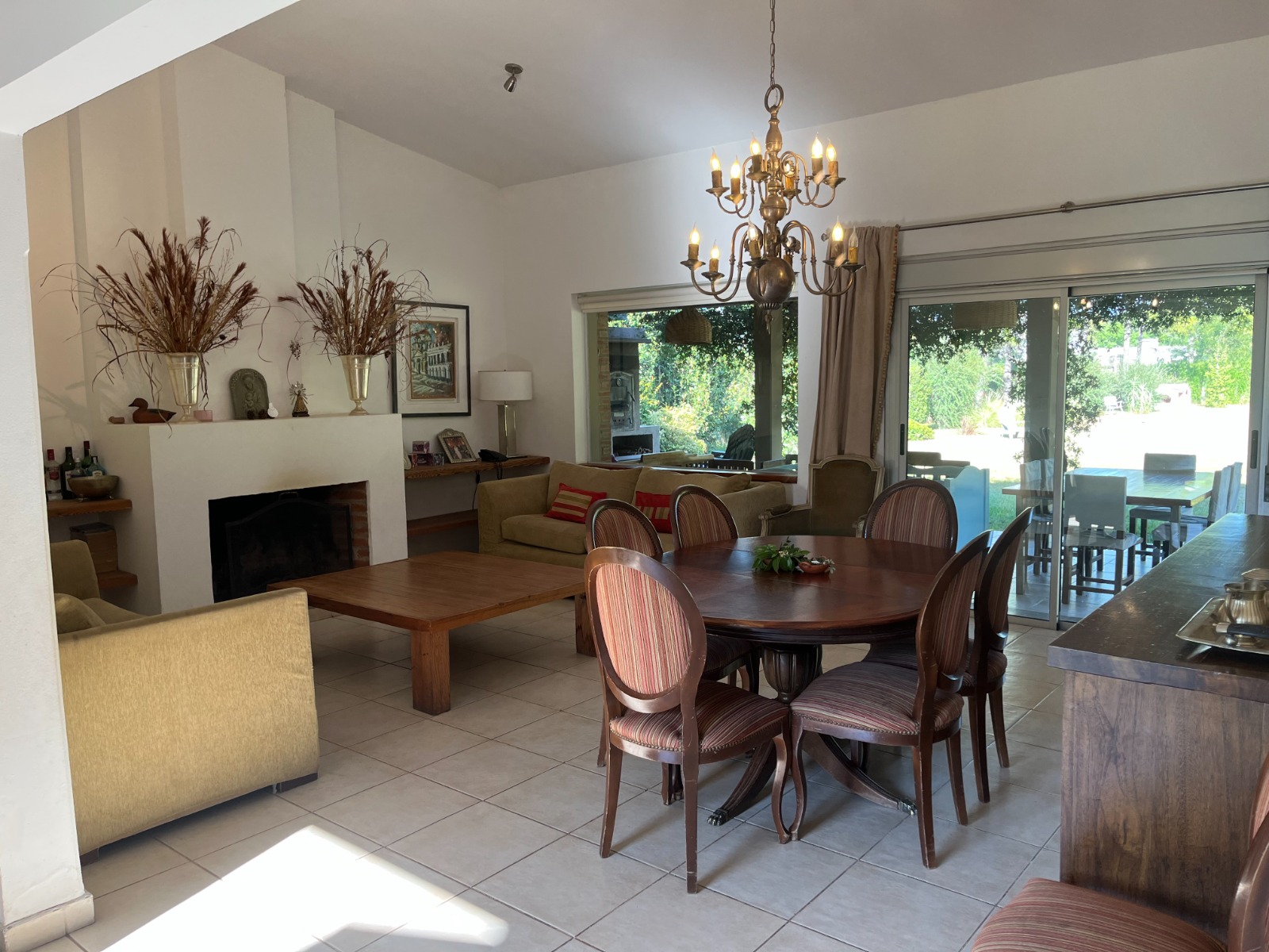 VENTA-CASA EN LA PALOMA   VILLA ALLENDE-4DORM