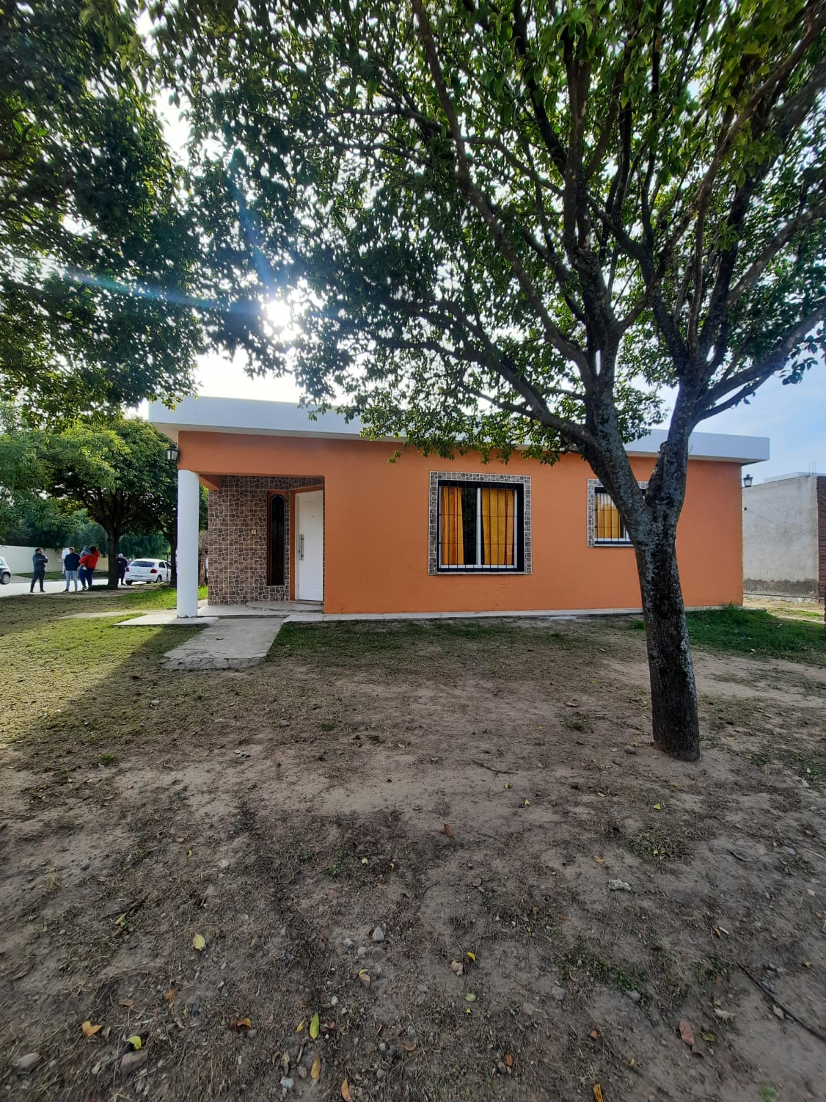 VENTA- CASA 2 DORM.- COLONIA CAROYA