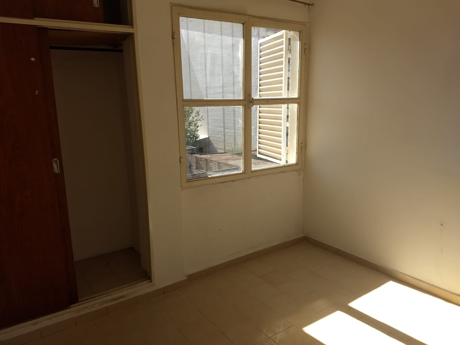 Departamento en venta Barrio Alberdi,ubicado sobre calle 27 de Abril 1100