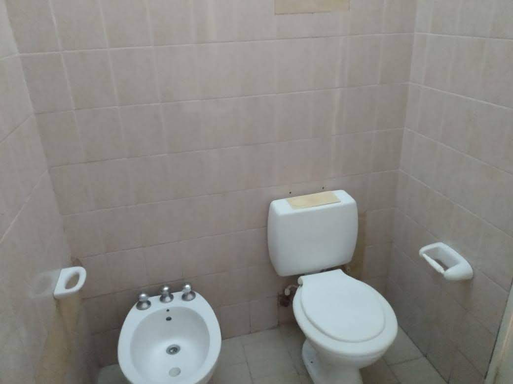 VENTA CASA mas DPTO  en Villa Paez