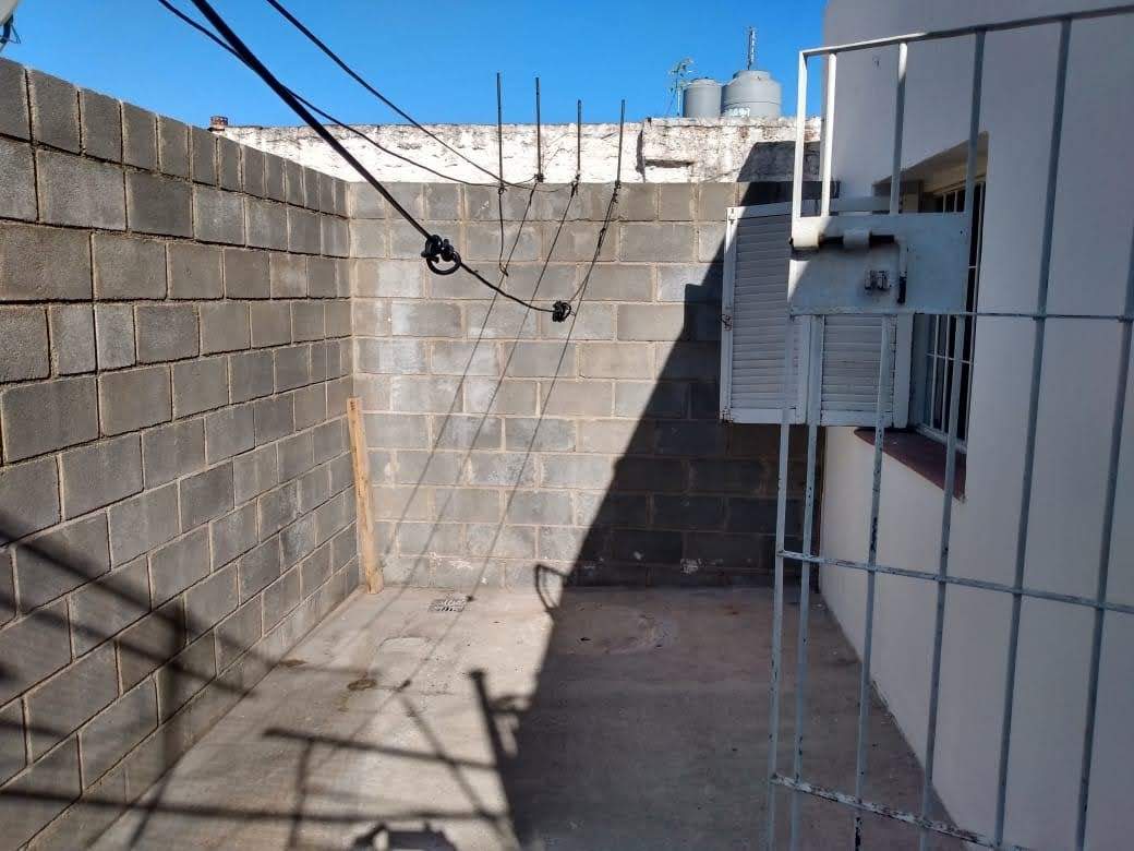 VENTA CASA mas DPTO  en Villa Paez