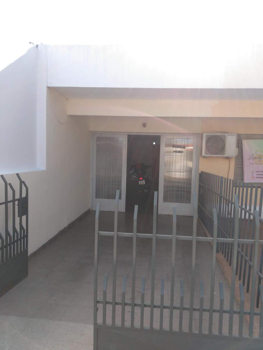 VENTA CASA 3 dormitorios Barrio Jose Hernandez