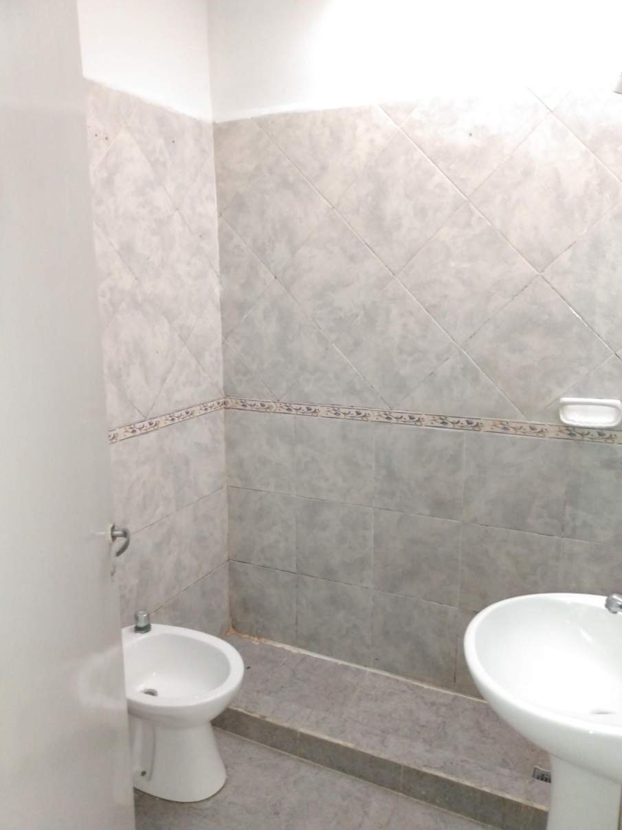 VENTA CASA 3 dormitorios Barrio Jose Hernandez