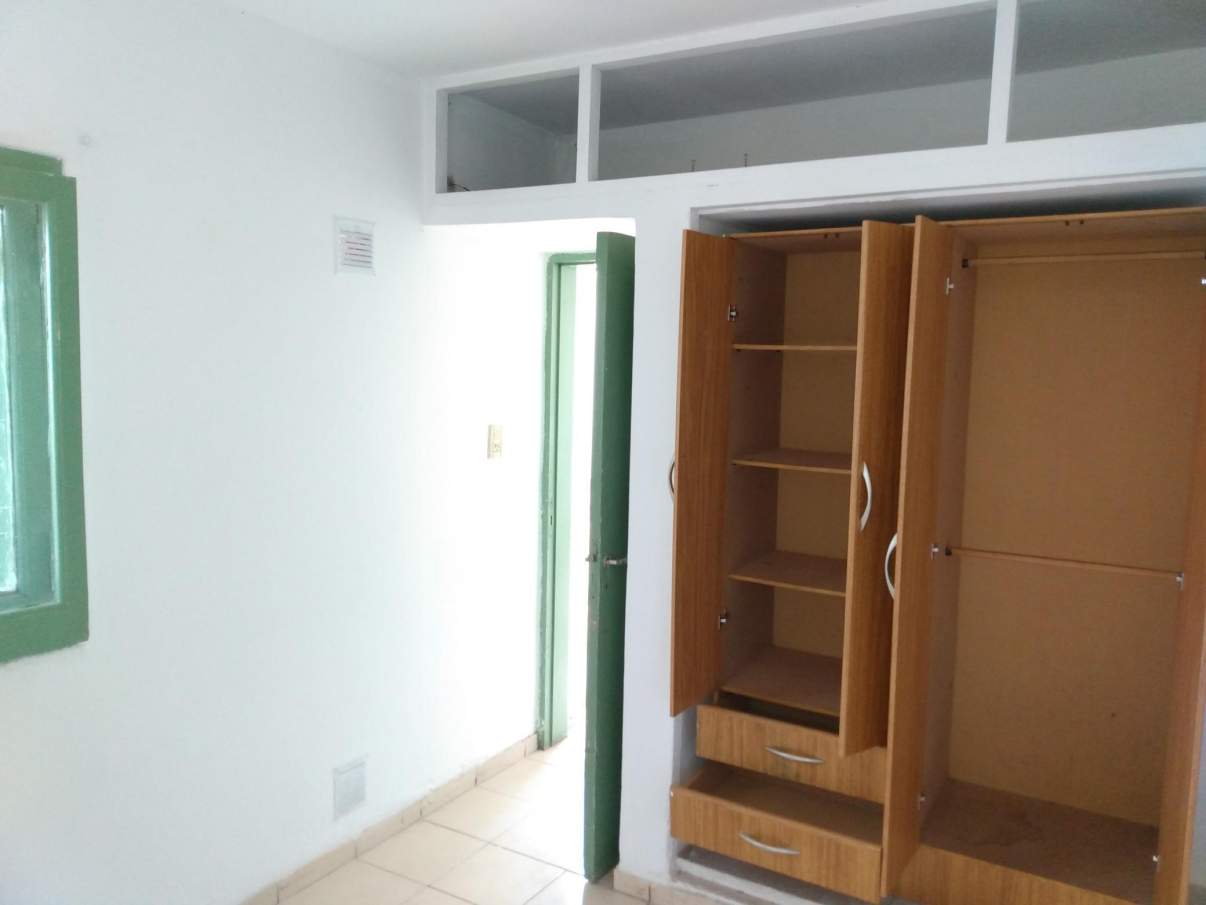 VENTA CASA 3 dormitorios Barrio Jose Hernandez