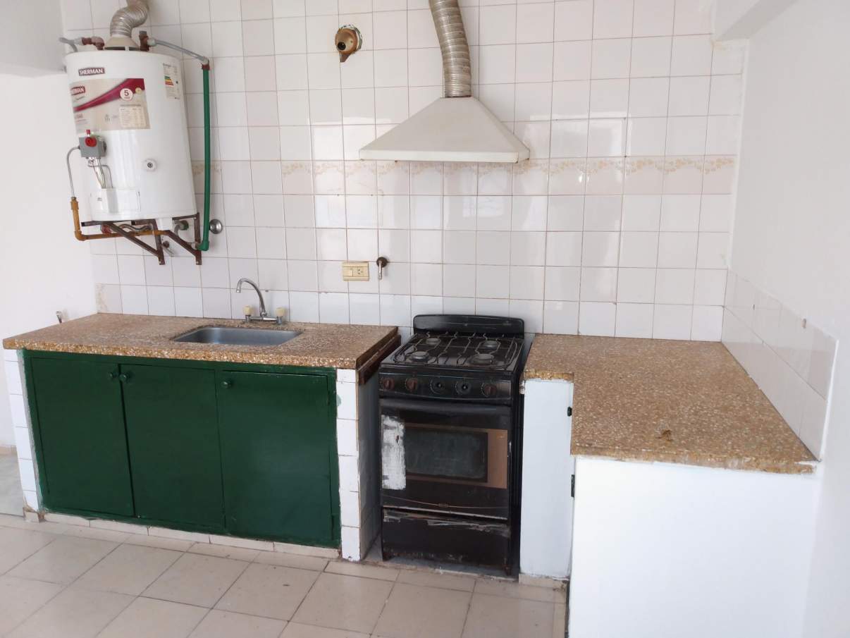 VENTA CASA 3 dormitorios Barrio Jose Hernandez