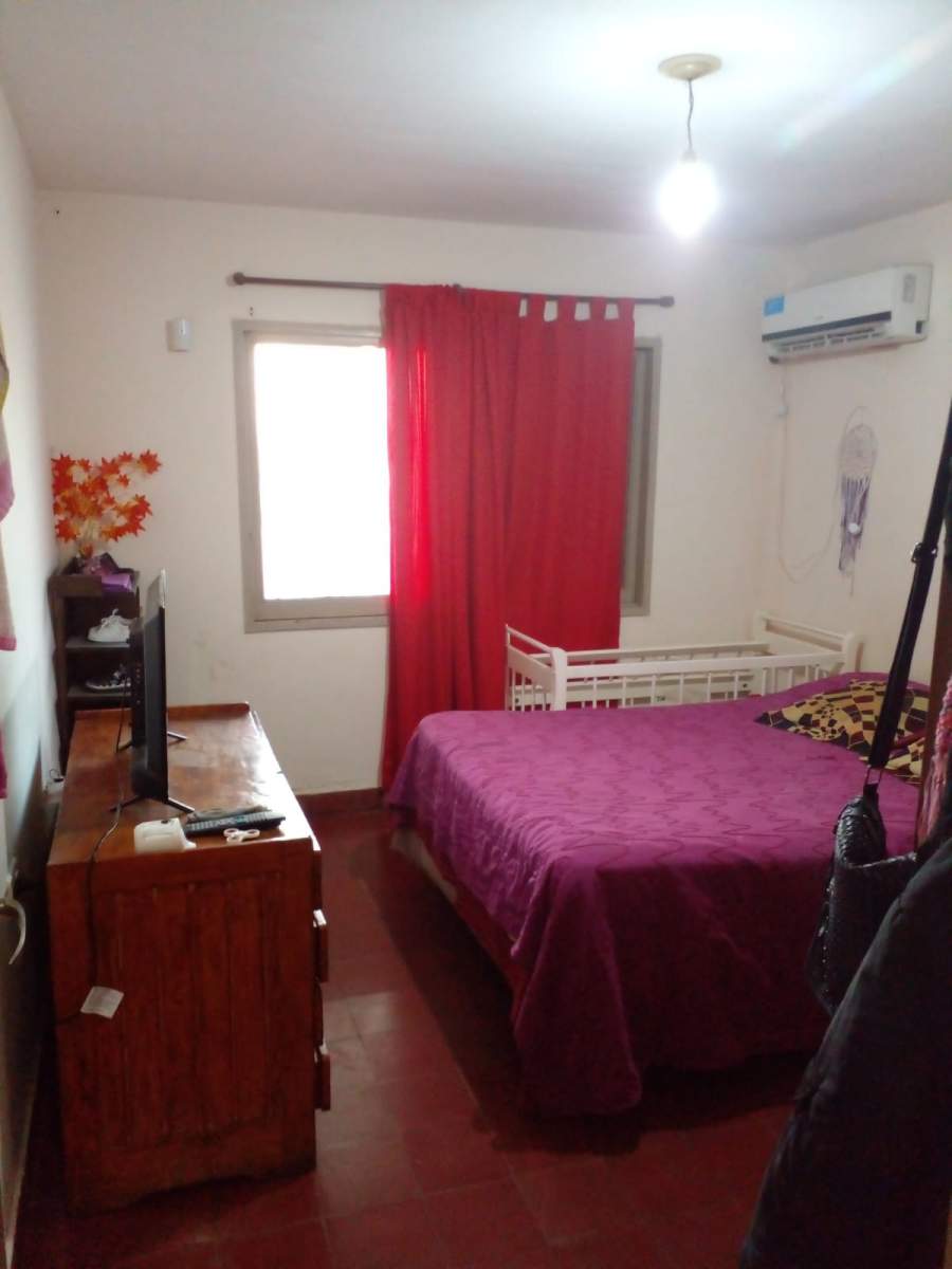 VENTA CASA en Barrio Jose Hernandez 2 dormitorios