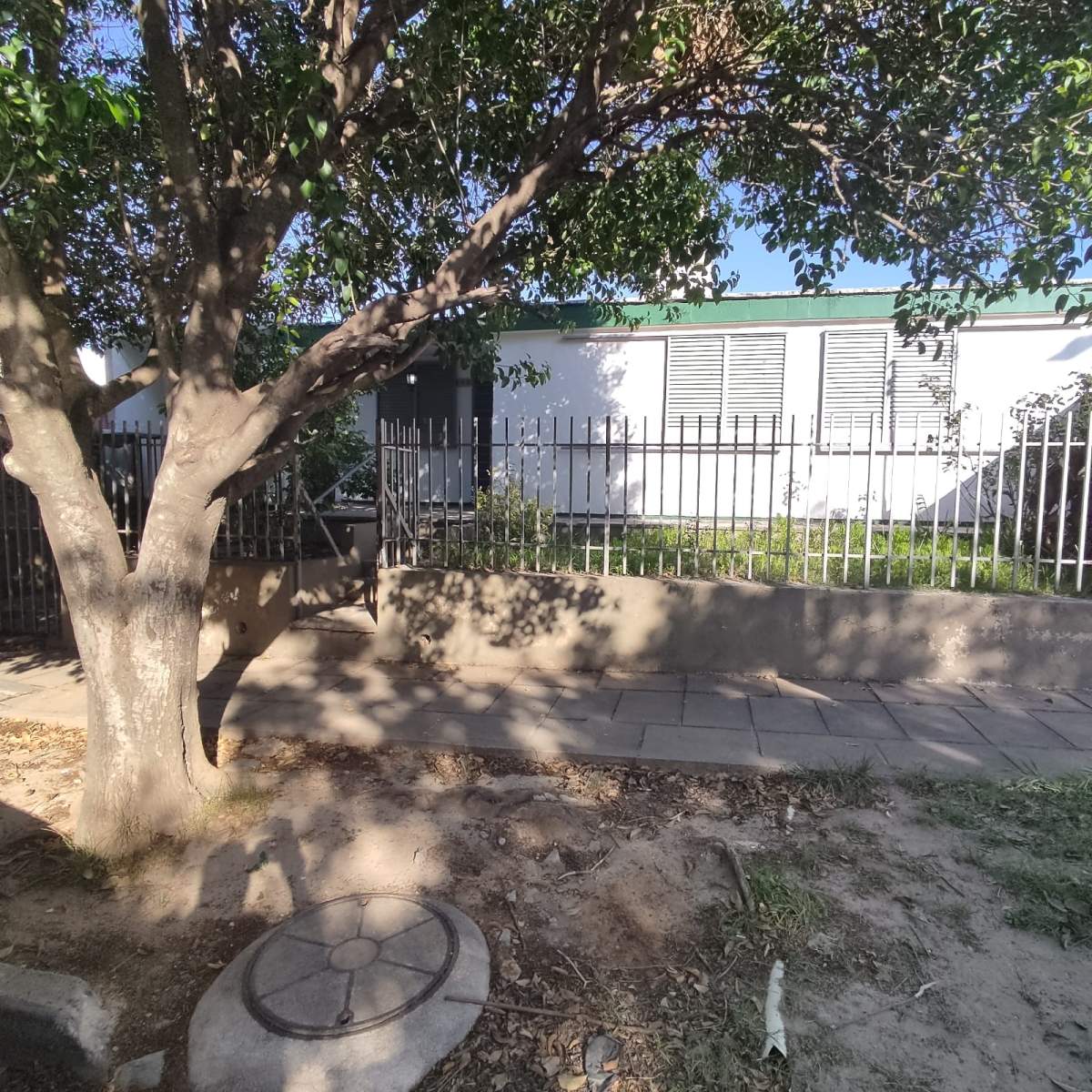 VENTA CASA mas Departamento en QUEBRADA LAS ROSAS