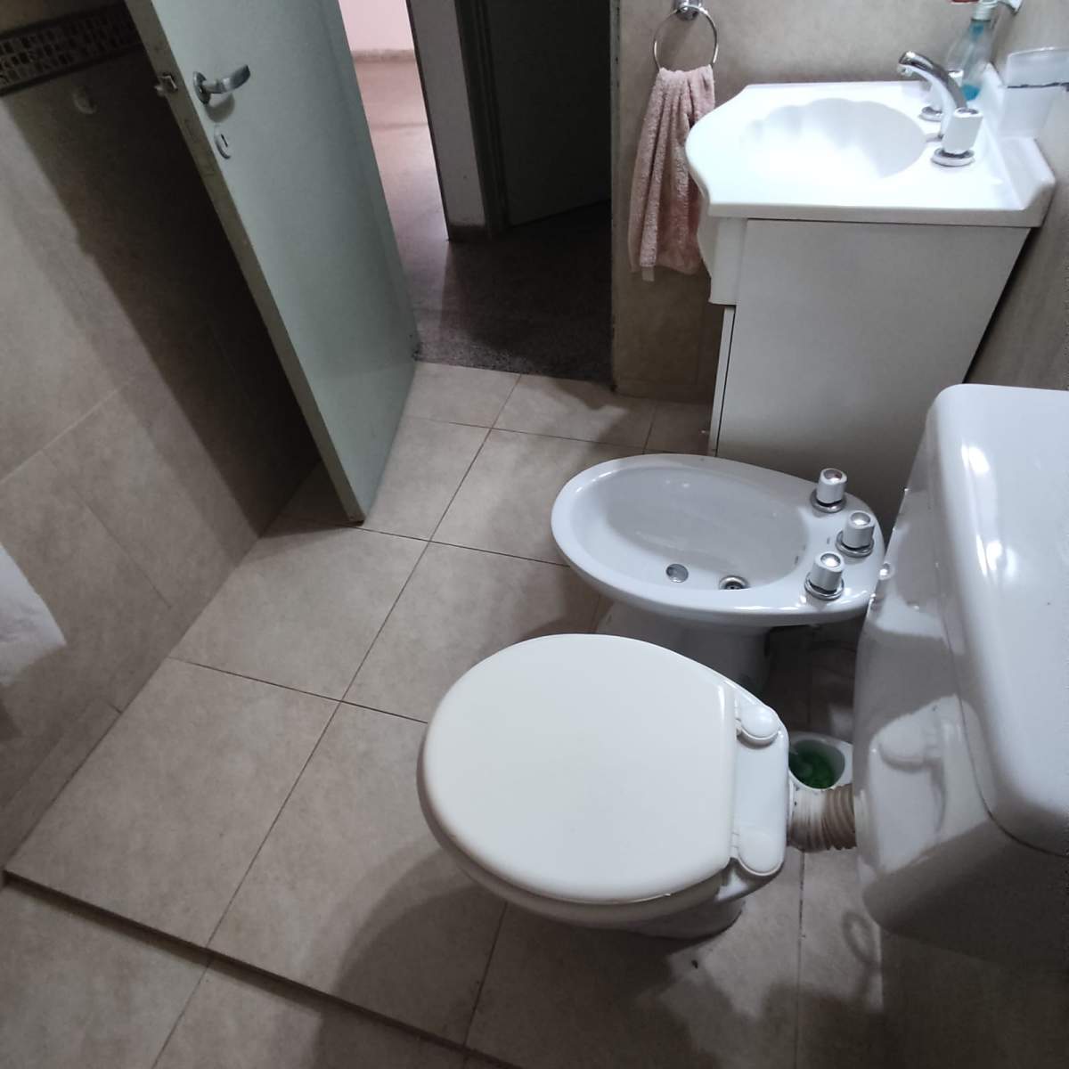 VENTA CASA mas Departamento en QUEBRADA LAS ROSAS