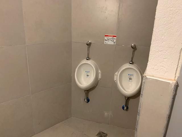 IMPORTANTE LOCAL COMERCIAL EN LA CALERA