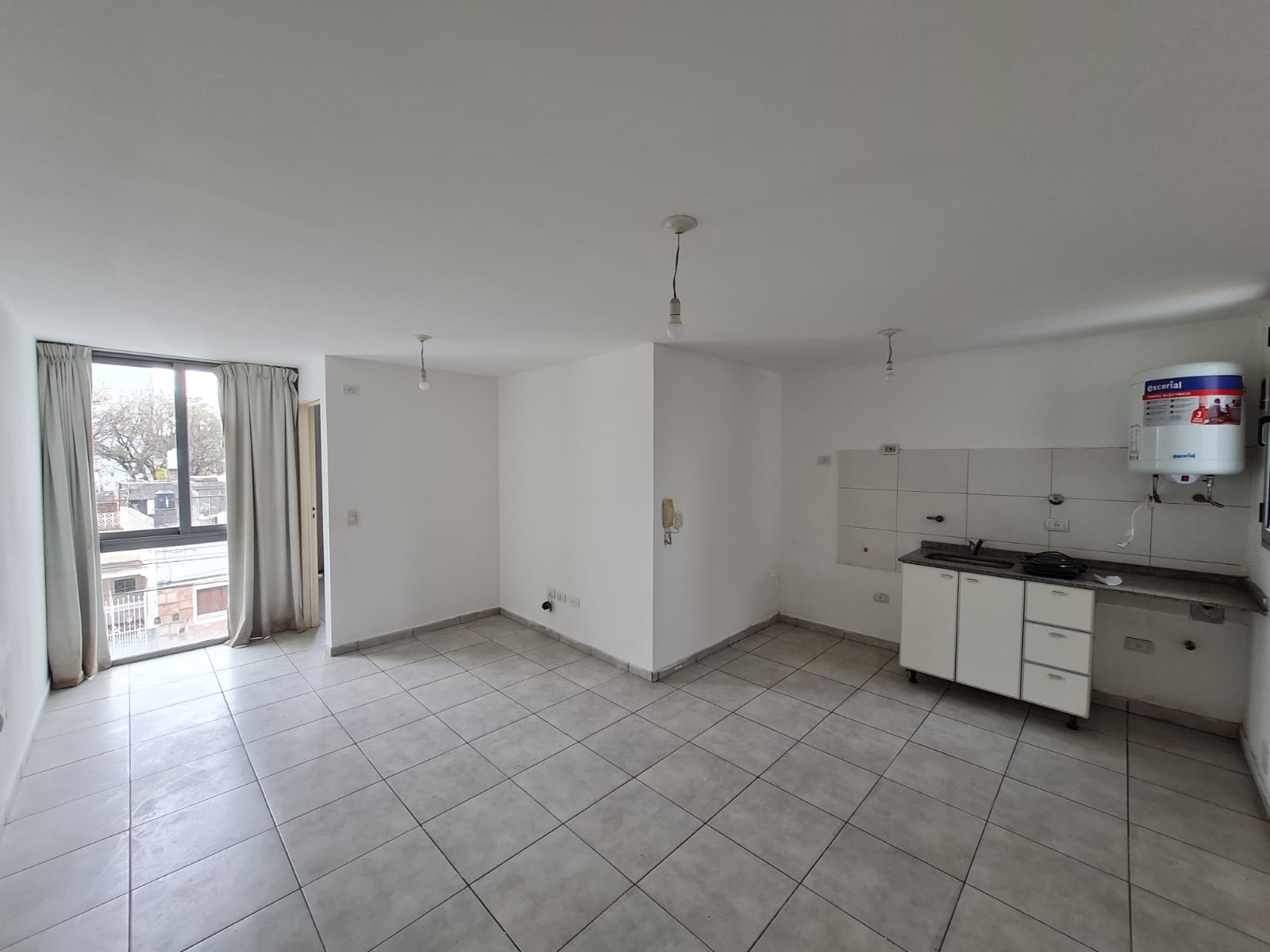 BUENA OPORTUNIDAD EN GUEMES - DEPTO DE UN DORM