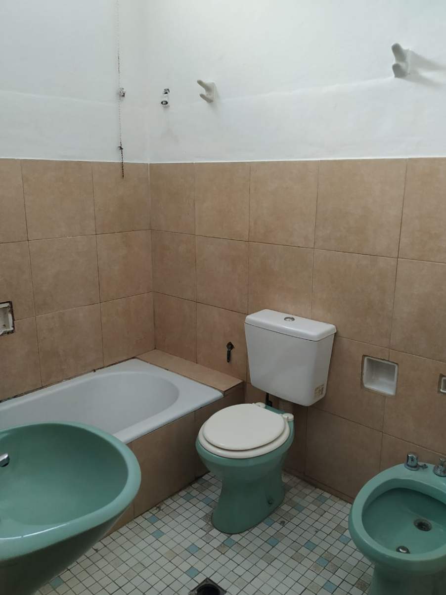 VENTA DE CASA, PUMA 2226 Bº FERROVIARIO MITRE