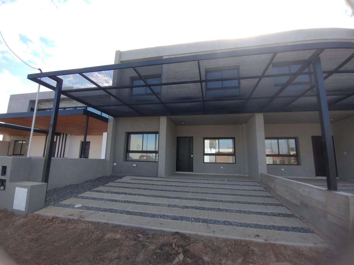 Vendo dúplex de categoría en Solares de Manantiales