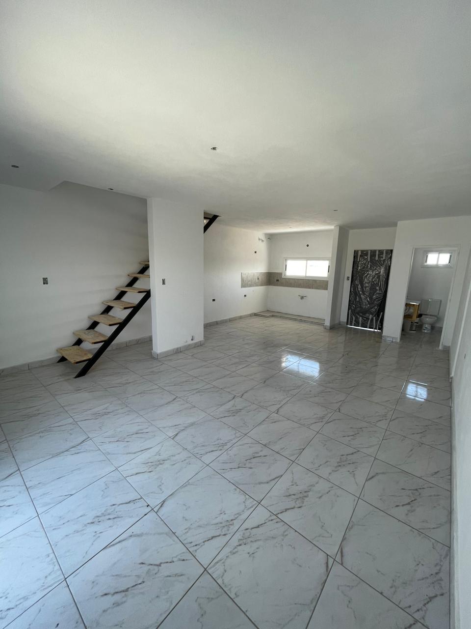 Vendo duplex a estrenar en Manantiales