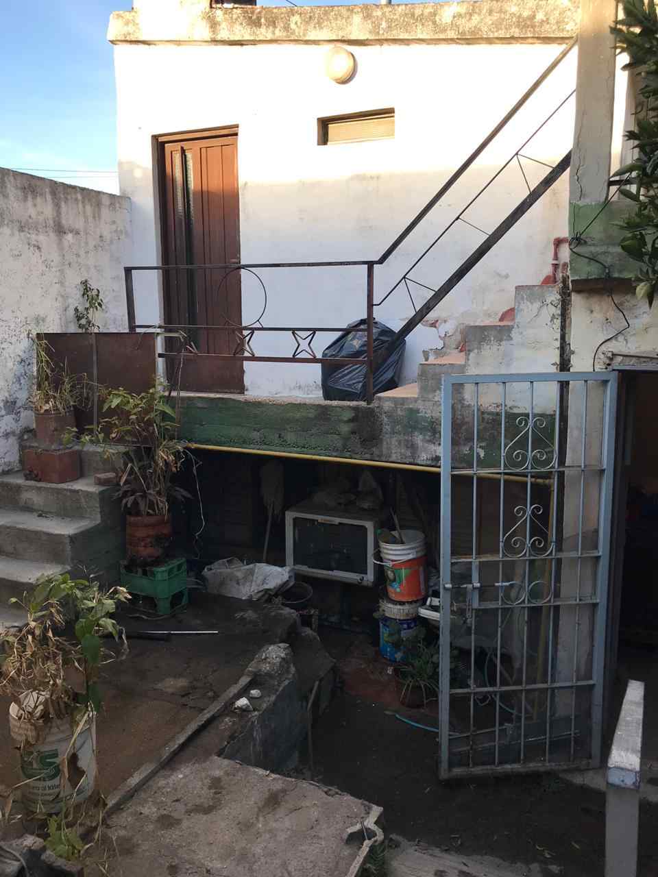 Bº ALTO ALBERDI - CASA   DPTO - ESCUCHO OFERTA - BV DEL CARMEN