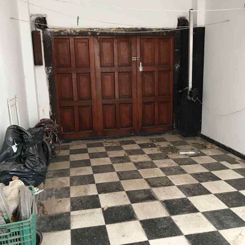 ALTO ALBERDI - CASA 3 DORM SOBRE CALLE SAN LUIS