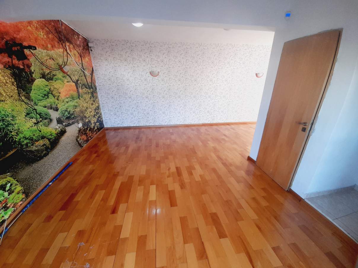 @CERTIFICADO APPTO EN TRAMITE @ JUNIORS-3 DORM-4 BAÑOS-IMPECABLE ESTADO-ZONA CENTRAL DEL BARRIO