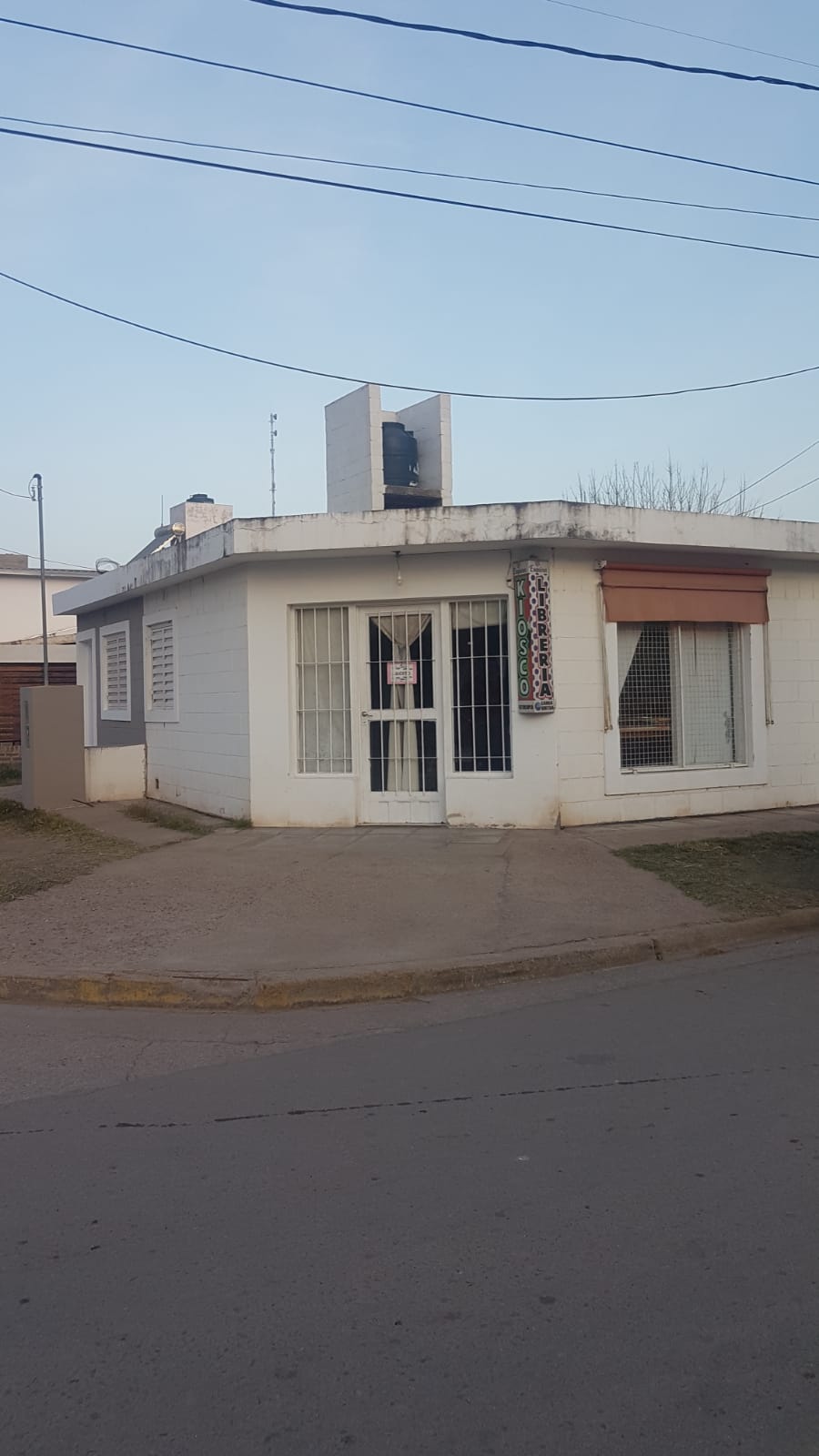 Casa más Local en Venta Villa de María del Río Seco gran esquina Comercial