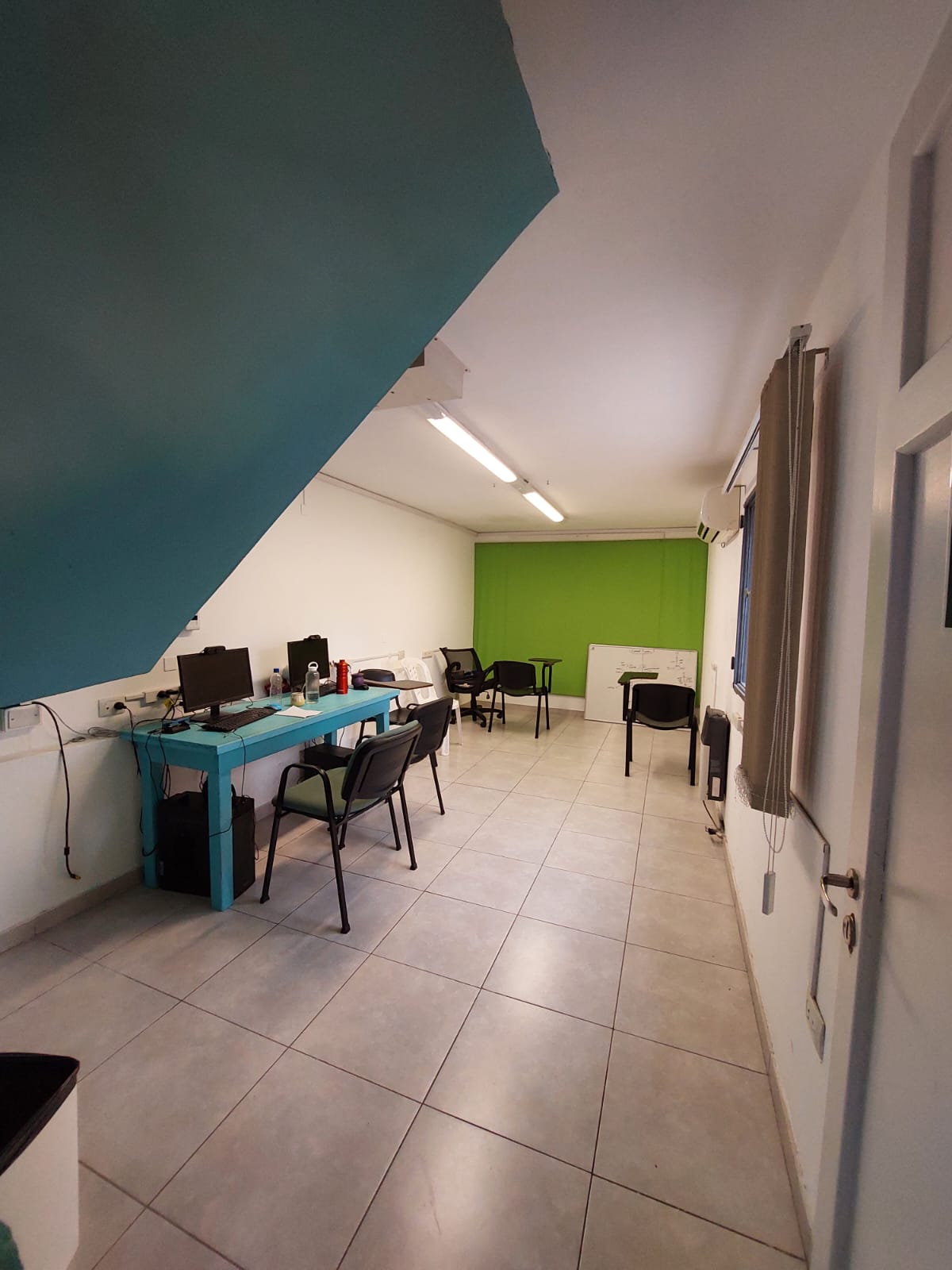 CASA - COMERCIO - LOS MANANTIALES