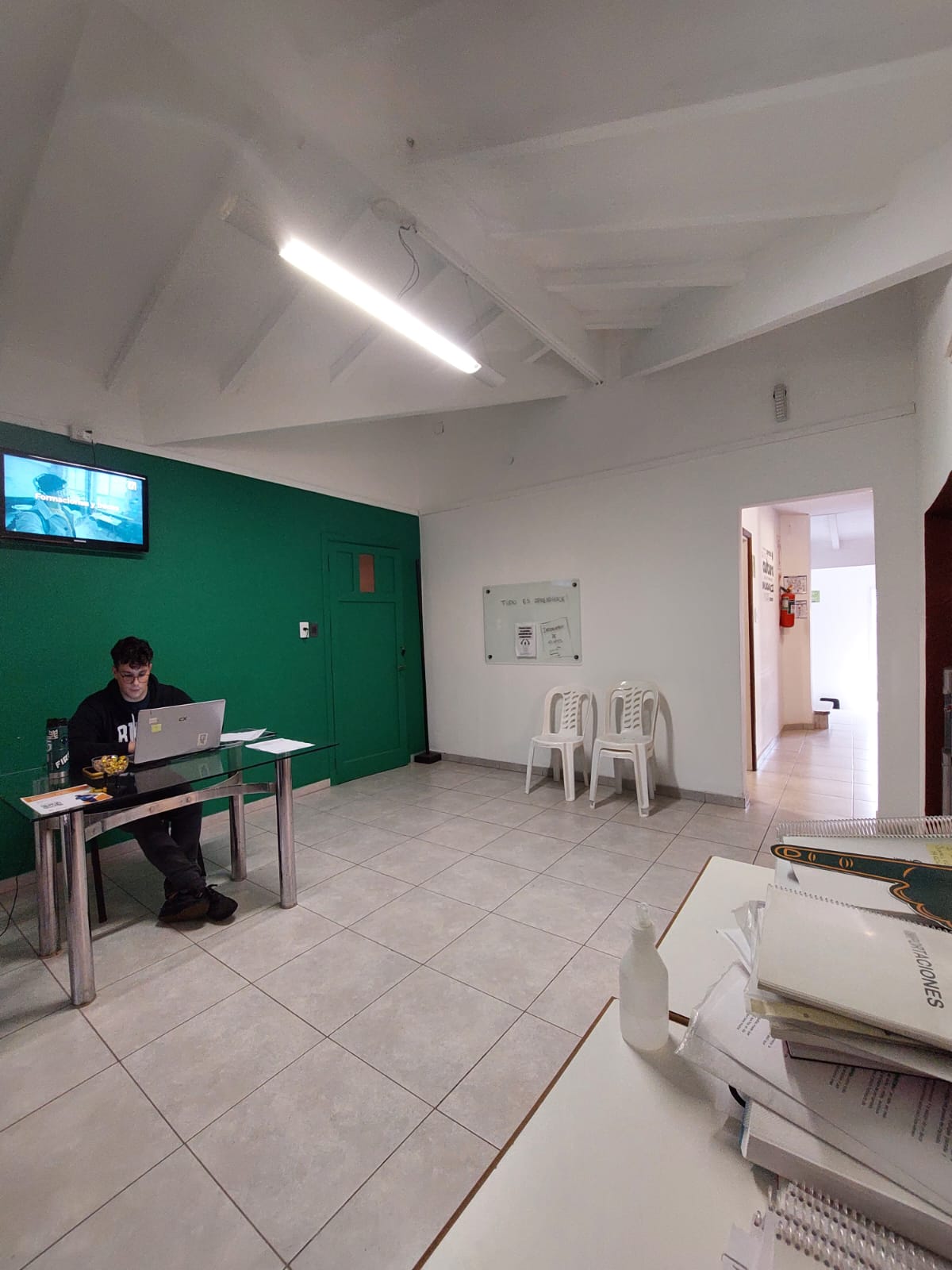 CASA - COMERCIO - LOS MANANTIALES