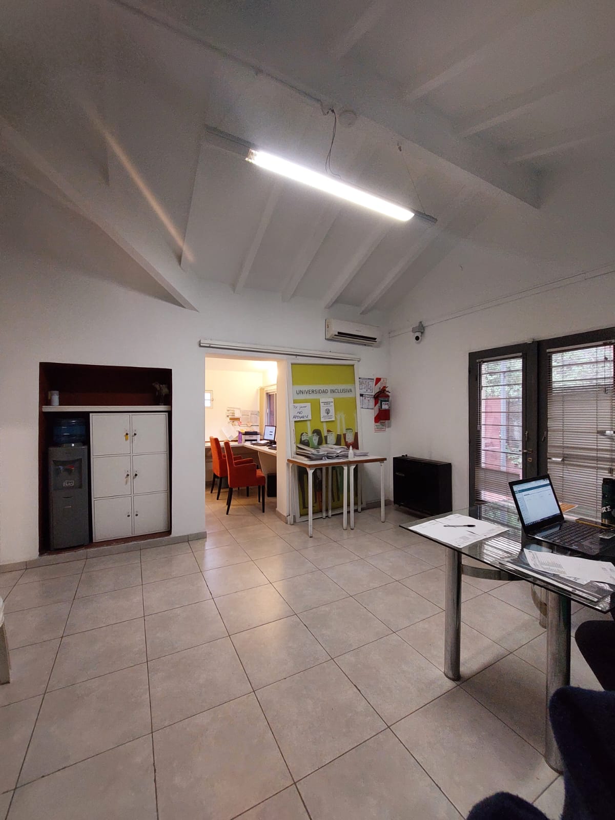 CASA - COMERCIO - LOS MANANTIALES