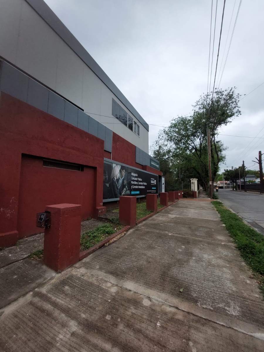 CASA - COMERCIO - LOS MANANTIALES