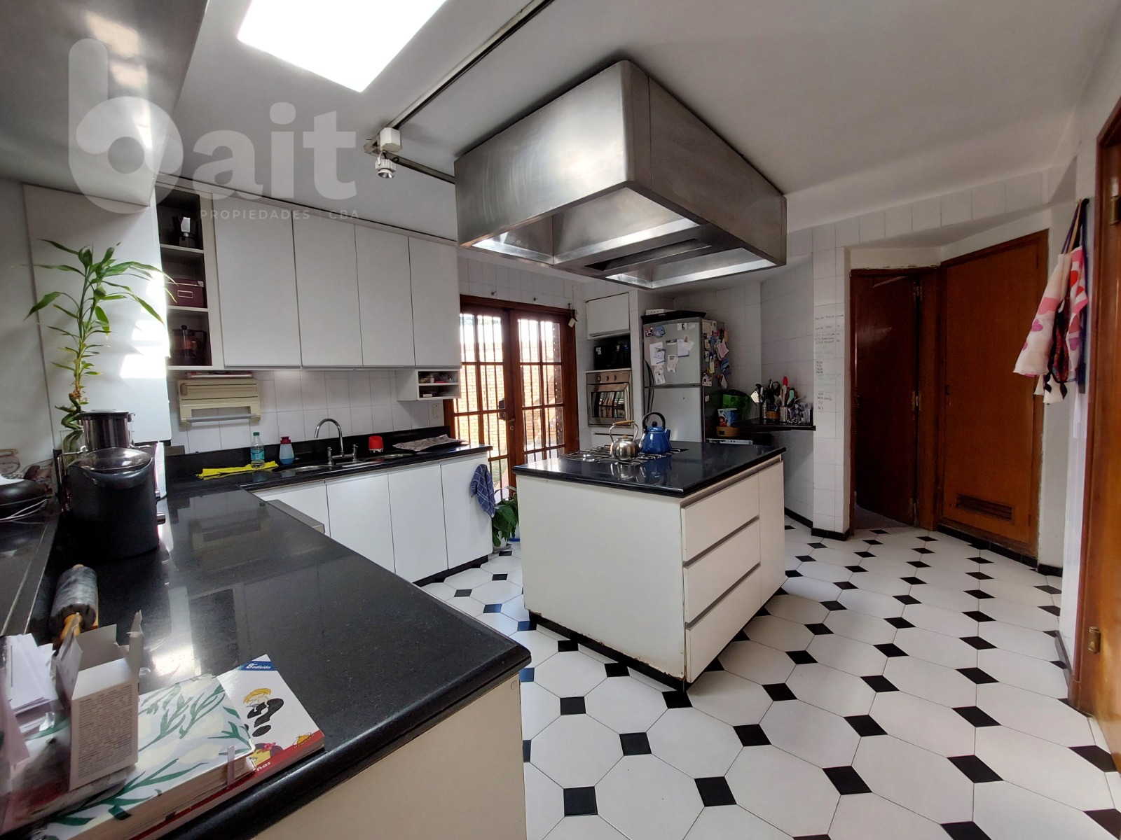 Venta casa Villa Belgrano 5 dormitorios, impecable!!