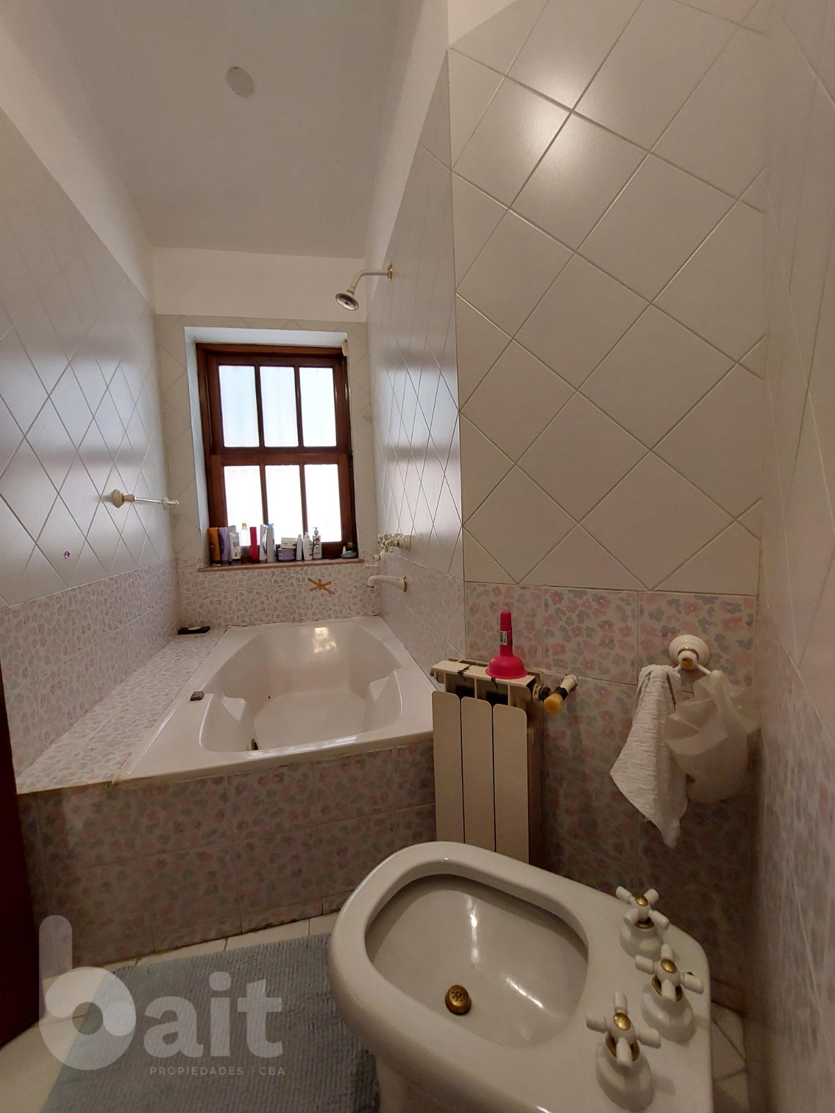 Venta casa Villa Belgrano 5 dormitorios, impecable!!