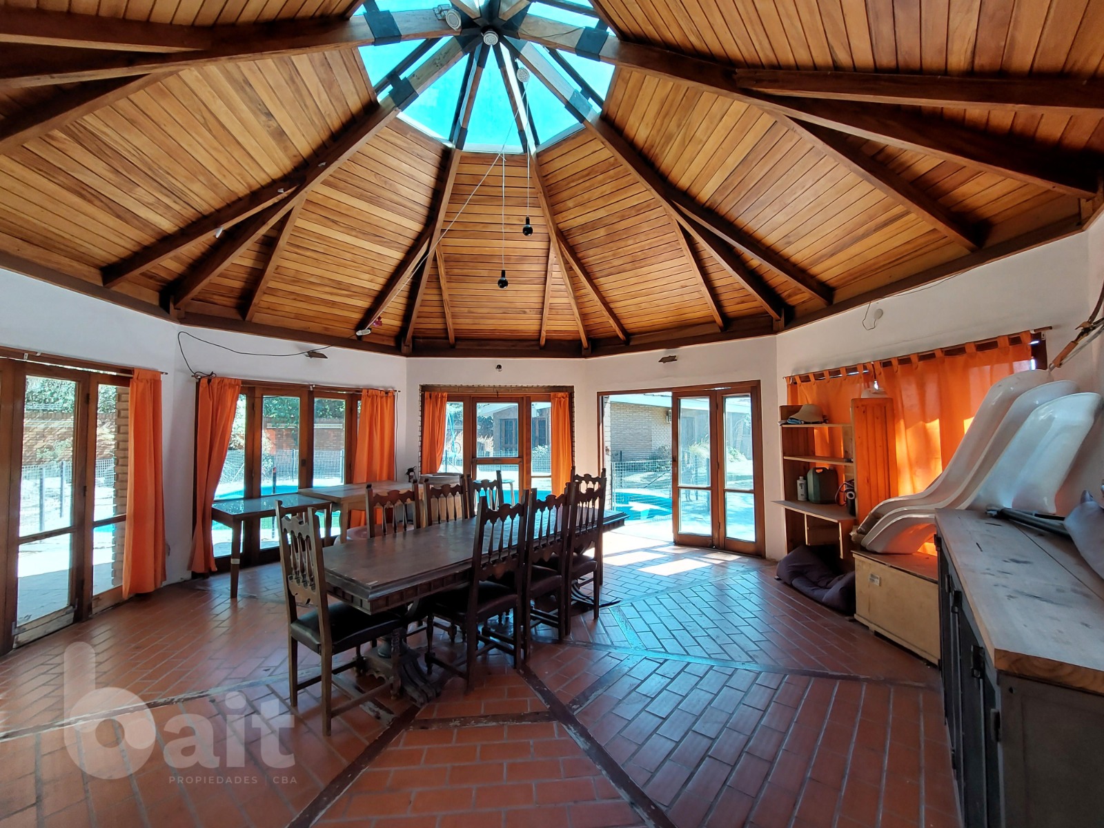 Venta casa Villa Belgrano 5 dormitorios, impecable!!