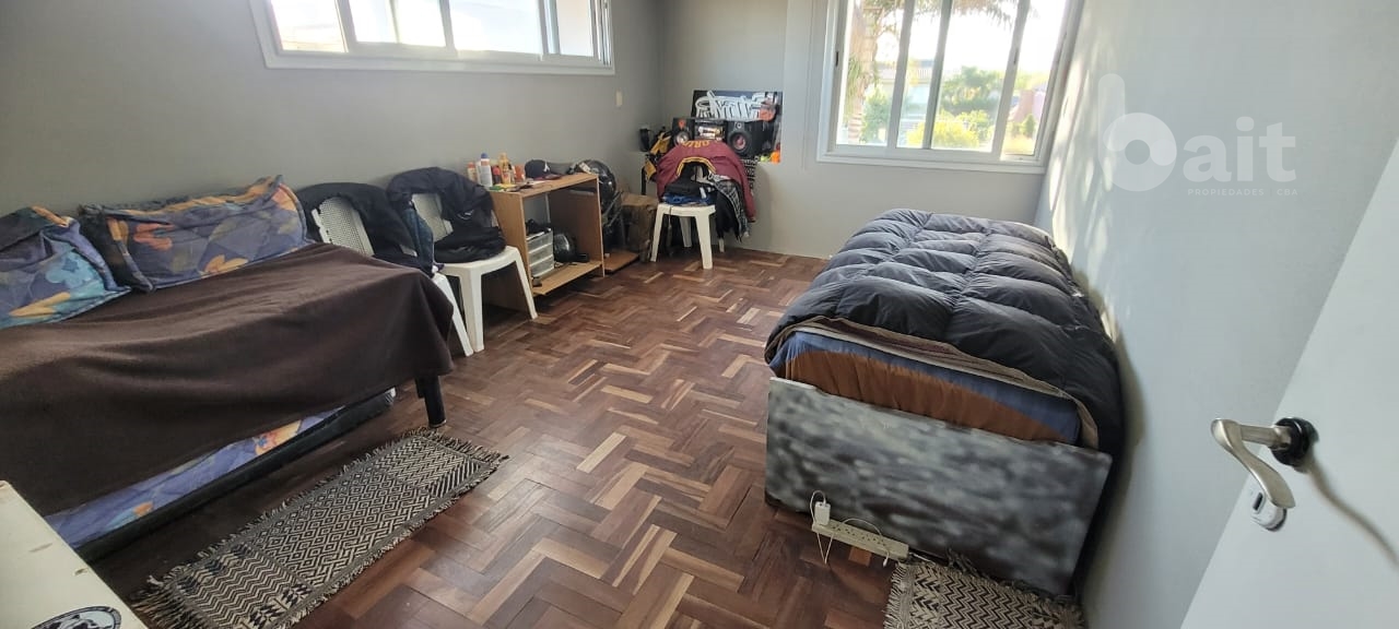 VENDO CASA 3 DORMITORIOS Y ESCRITORIO LOS ARBOLES VALLE  ESCONDIDO