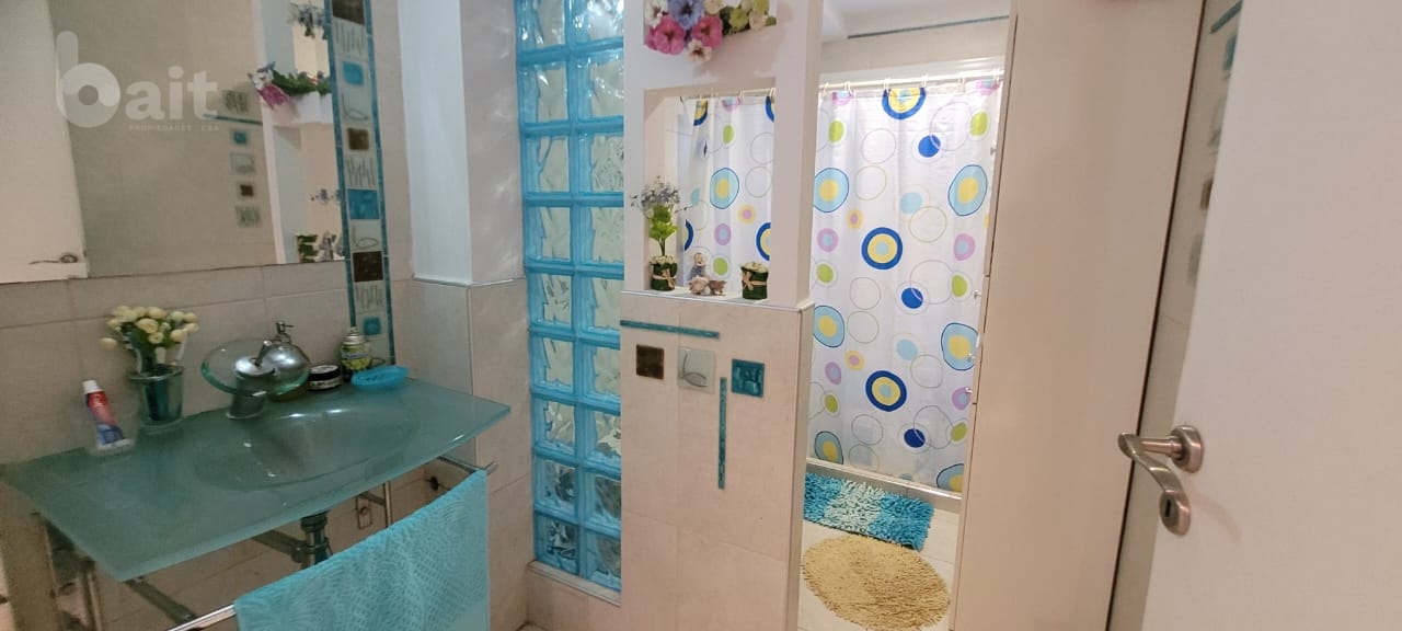 VENDO CASA 3 DORMITORIOS Y ESCRITORIO LOS ARBOLES VALLE  ESCONDIDO