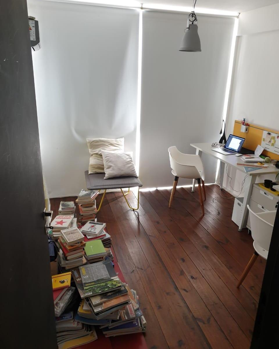 VENDO 2 DORMITORIOS TRIPLEX CON TERRAZA APTO BANCOR
