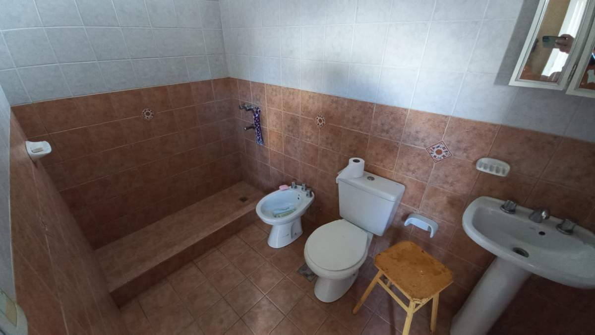 VENTA CASA DOS DORMITORIOS BARRIO MAIPU PRIMERA SECCION