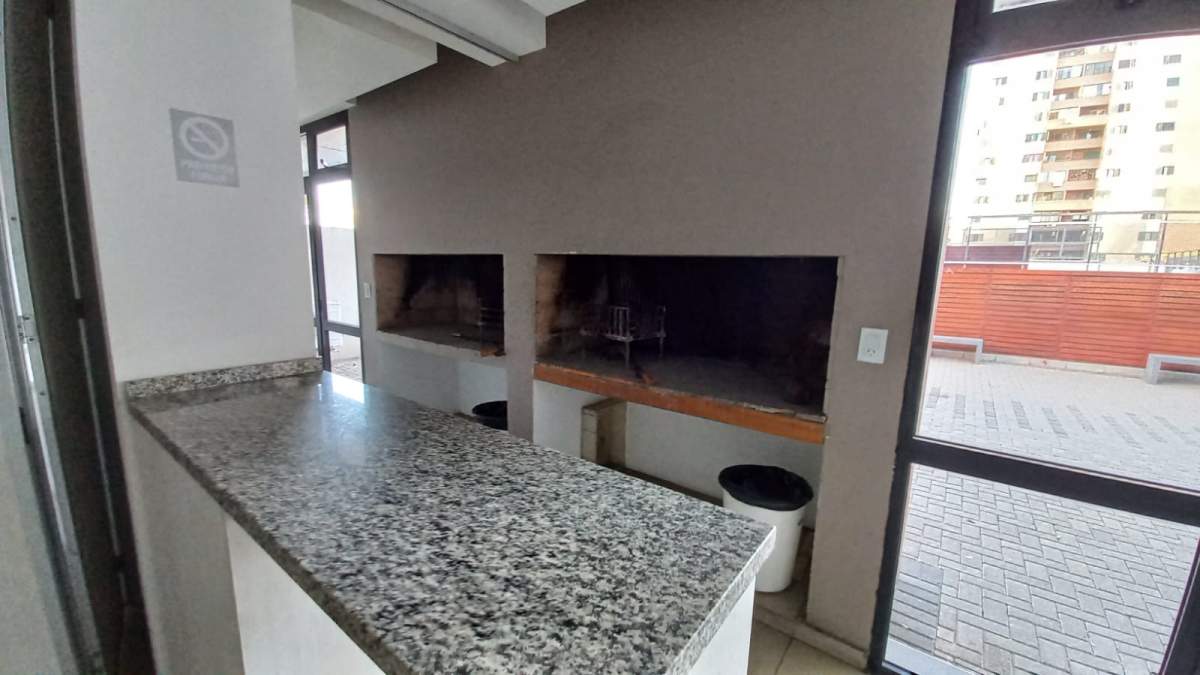 VENTA DEPARTAMENTO 2 DORMITORIOS CON COCHERA BARRIO ALBERDI COMPLEJO EL ALGARROBO